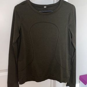 Lululemon Swiftly Breathe Long Sleeve Relaxed Fit